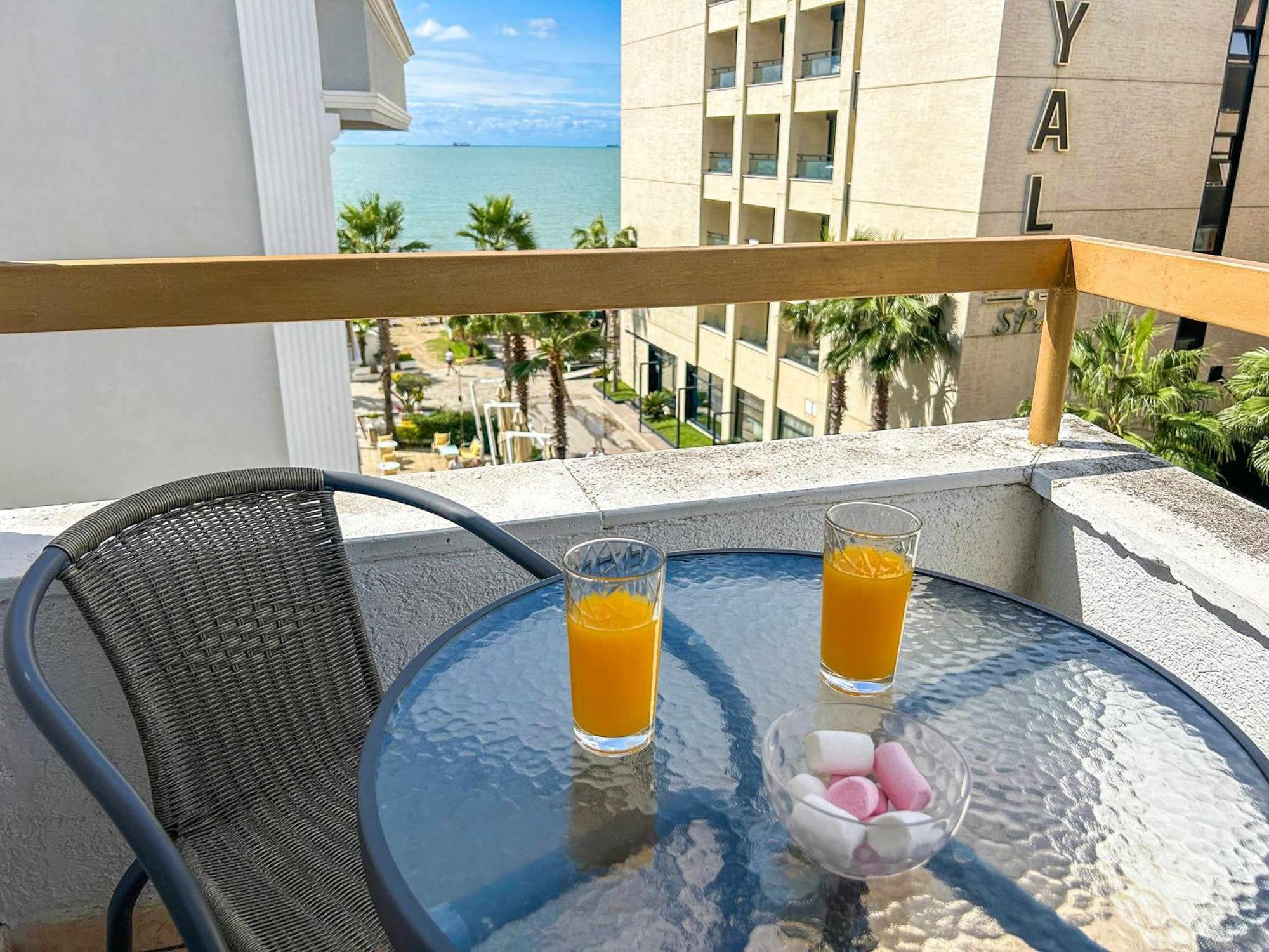 Royal 520 Apartment Durres Bagian luar foto